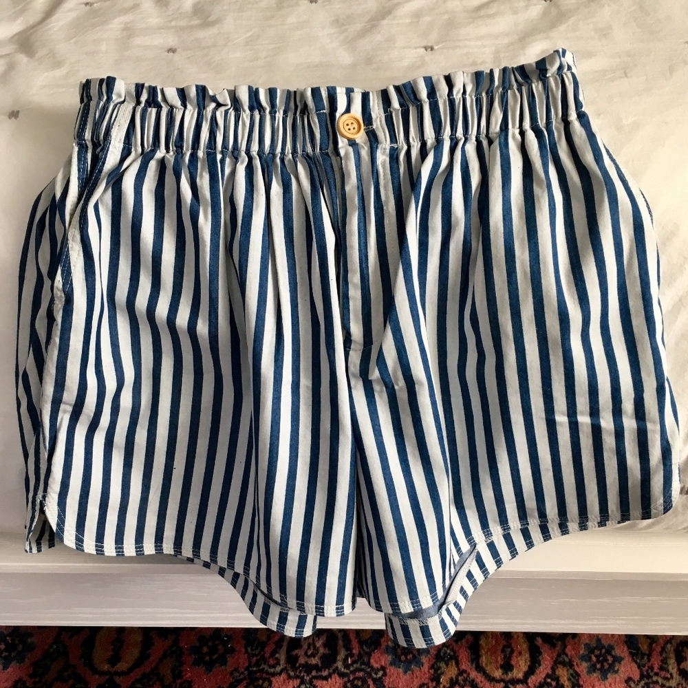 MO : VINC - Blue and white stripe shorts HOLIDAY SALE